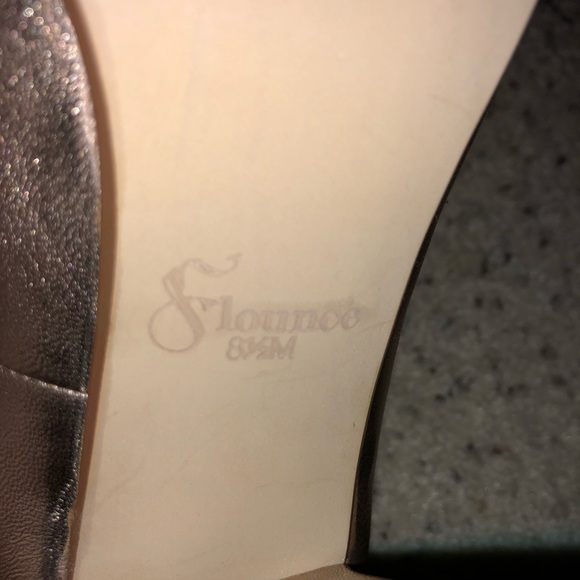 Flounce Nordstrom rose gold copper pin up pump - Picture 7 of 8